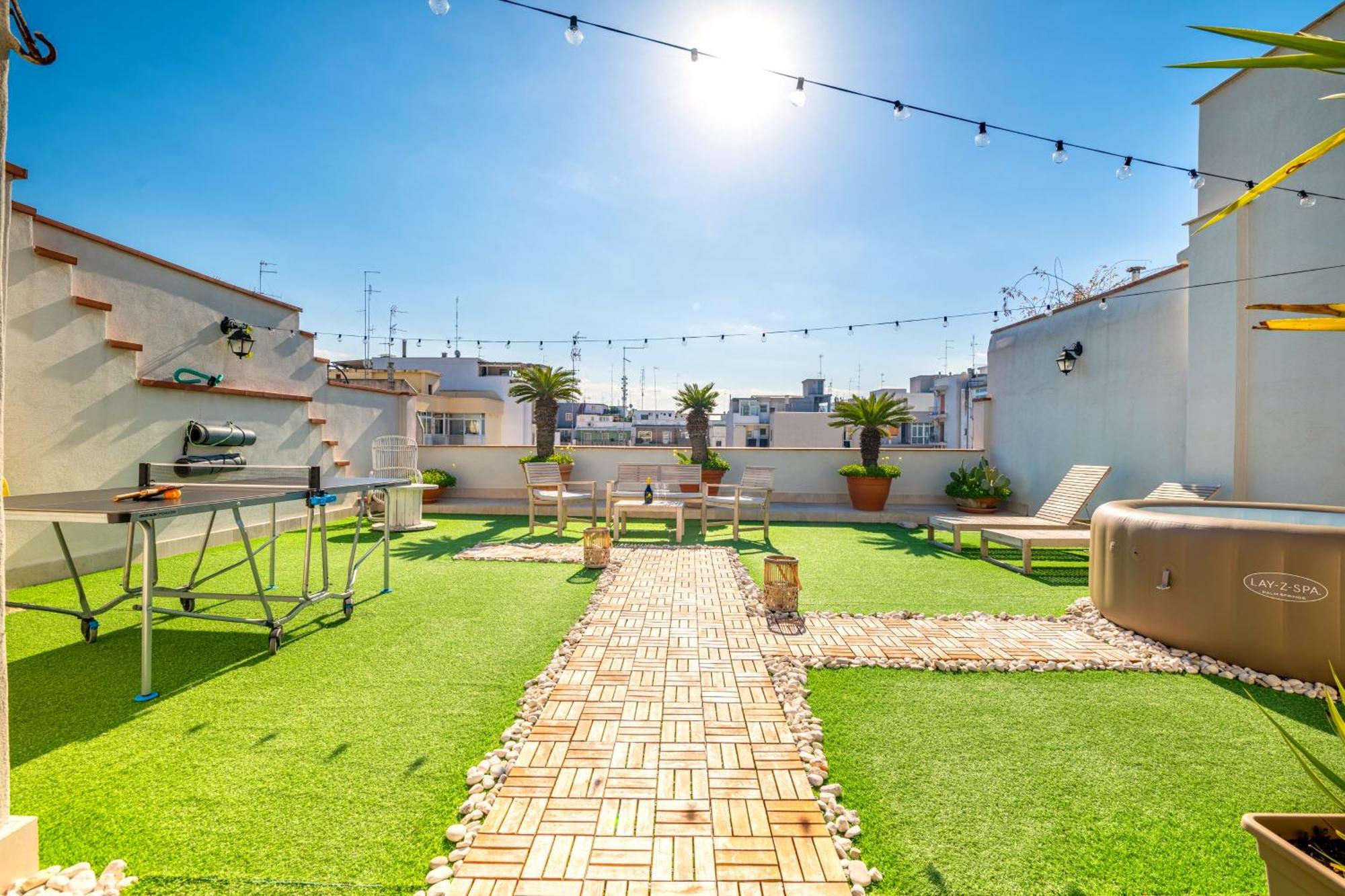 150Mq Rooftop Paradise - Spacious Private Terrace Барі Екстер'єр фото