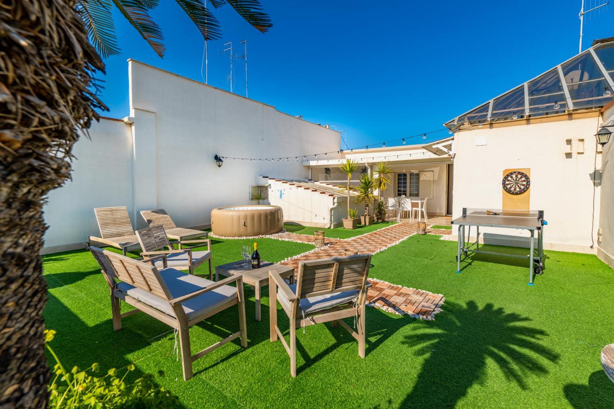 150Mq Rooftop Paradise - Spacious Private Terrace Барі Екстер'єр фото