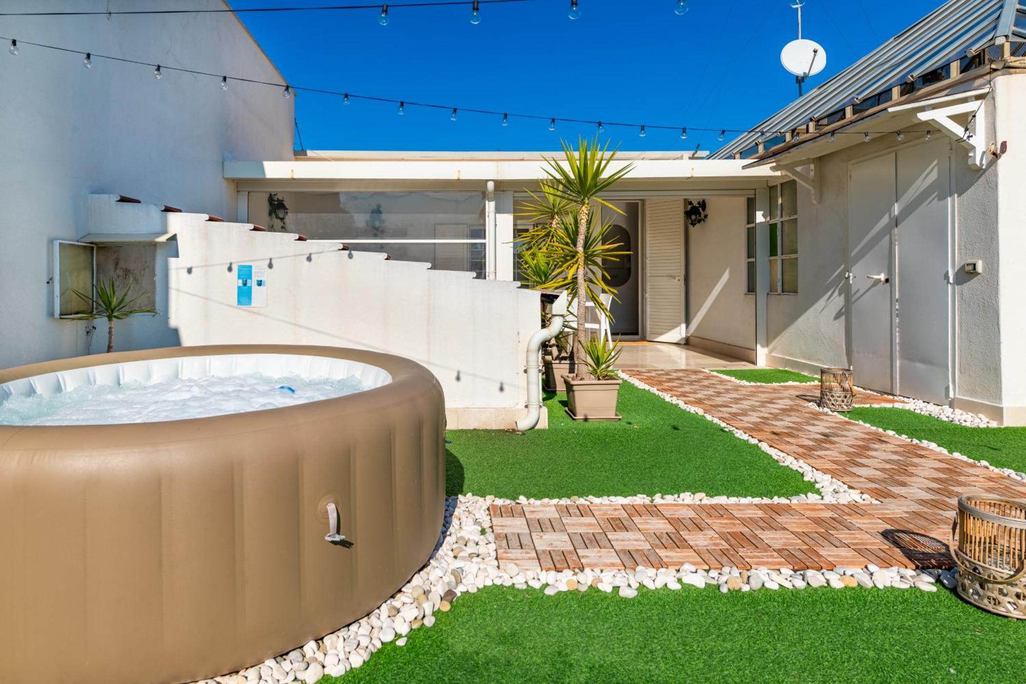 150Mq Rooftop Paradise - Spacious Private Terrace Барі Екстер'єр фото
